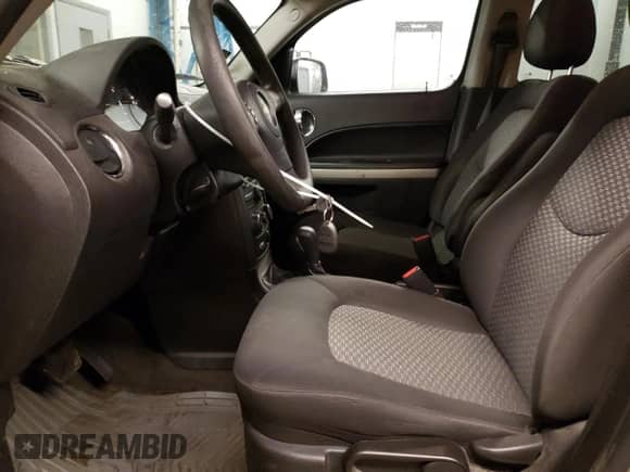 2010 Chevrolet HHR LS z VIN 3GNBAADB4AS512708, wystawiony jako Copart lot #78261804 z przebiegiem 95 312 mil mil oraz Nie do naprawy • Non repairable. Historia ofert i sprzedaży dostępna na DreamBid. Obrazek 7.