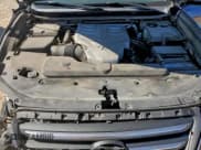 ✅ 2019 Lexus GX 460 Premium • VIN: JTJBM7FX0K5232496 • Lot: 94062885. Listed on Copart with 127,098 mi. Free auction sales archive from the USA and detailed vehicle history report at DreamBid. Image 11.