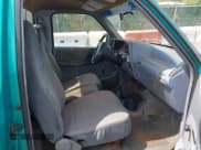 ✅ 1993 Ford Ranger Splash • VIN: 1FTCR10A9PPA00128 • Лот: 42979481. Опубликован ранее на IAAI с пробегом 41 811 миль. Бесплатный доступ к архиву аукционных продаж из США и подробный отчёт об истории автомобиля на DreamBid. Изображение 5.