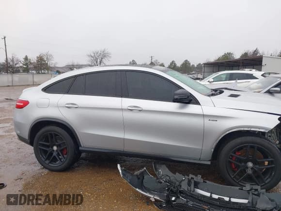 ✅ 2016 Mercedes-Benz GLE 450 AMG • VIN: 4JGED6EB6GA006988 • Lot: 41515687. Wystawiony na IAAI z przebiegiem 119 028 mil. Bezpłatny archiwum sprzedaży aukcyjnych z USA i szczegółowy raport historii pojazdu na DreamBid. Zdjęcie 14.