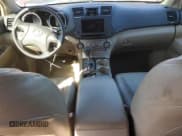 ✅ 2009 Toyota Highlander • VIN: JTEDA41A292007039 • Lot: 84055305. Listed on Copart with 158,061 mi. Free auction sales archive from the USA and detailed vehicle history report at DreamBid. Image 8.