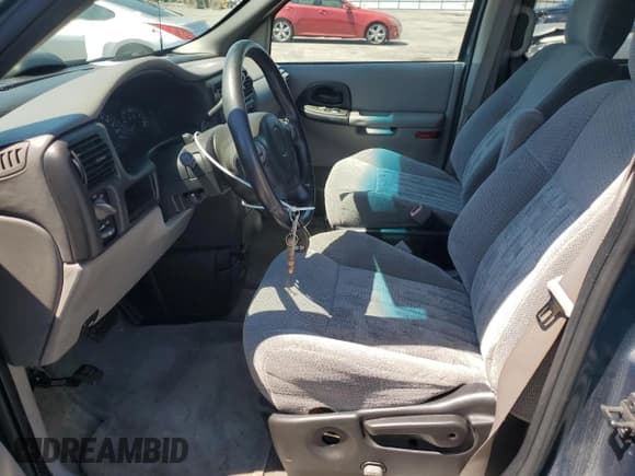 ✅ 2003 Pontiac Montana 1SA • VIN: 1GMDX03E93D193195 • Лот: 69623865. Опубликован ранее на Copart с пробегом 201 060 миль. Бесплатный доступ к архиву аукционных продаж из США и подробный отчёт об истории автомобиля на DreamBid. Изображение 7.