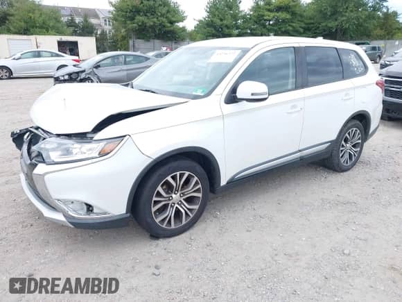 2018 Mitsubishi Outlander ES with VIN JA4AZ3A39JZ034210, listed as a IAAI auction lot 43236372 with 106,016 mi miles and . Bid and sale history available at DreamBid. Image 16.