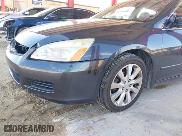 ✅ 2006 Honda Accord EX-L • VIN: 1HGCM66596A007654 • Lot: 43595803. Listed on IAAI with 109,824 mi. Free auction sales archive from the USA and detailed vehicle history report at DreamBid. Image 13.