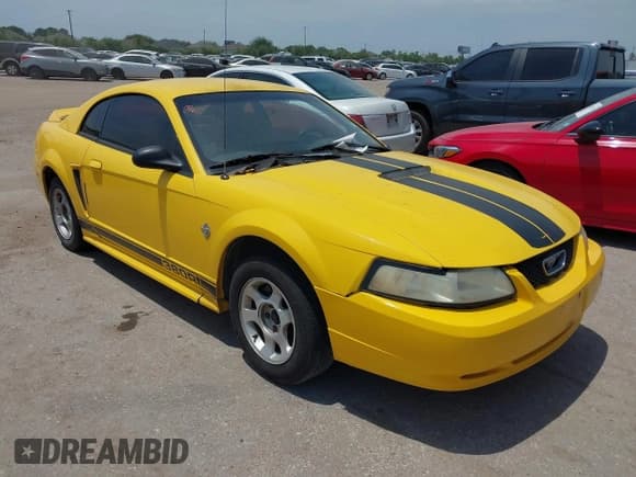 ✅ 1999 Ford Mustang • VIN: 1FAFP4049XF114513 • Lot: 42281232. Wystawiony na IAAI z przebiegiem 212 990 mil. Bezpłatny archiwum sprzedaży aukcyjnych z USA i szczegółowy raport historii pojazdu na DreamBid. Zdjęcie 1.