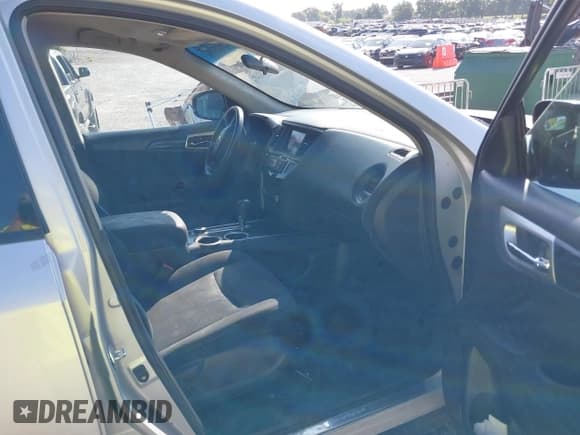 ✅ 2013 Nissan Pathfinder SL • VIN: 5N1AR2MM1DC662320 • Лот: 42828748. Опубликован ранее на IAAI с пробегом Не указан. Бесплатный доступ к архиву аукционных продаж из США и подробный отчёт об истории автомобиля на DreamBid. Изображение 5.