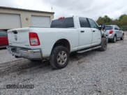 ✅ 2024 Ram 2500 Big Horn • VIN: 3C6UR5DL4RG266355 • Lot: 43566780. Wystawiony na IAAI z przebiegiem 51 482 mil. Bezpłatny archiwum sprzedaży aukcyjnych z USA i szczegółowy raport historii pojazdu na DreamBid. Zdjęcie 4.