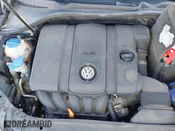 ✅ 2013 Volkswagen Golf • VIN: WVWDB7AJ3DW131647 • Lot: 43494738. Listed on IAAI with 186,213 mi. Free auction sales archive from the USA and detailed vehicle history report at DreamBid. Image 10.