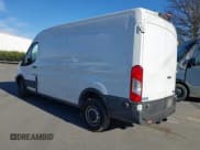 ✅ 2019 Ford Transit • VIN: 1FTBW2CM5KKB73053 • Lot: 41660194. Wystawiony na IAAI z przebiegiem 131 613 mil. Bezpłatny archiwum sprzedaży aukcyjnych z USA i szczegółowy raport historii pojazdu na DreamBid. Zdjęcie 3.
