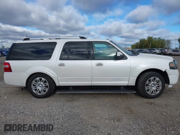 ✅ 2011 Ford Expedition Max Limited • VIN: 1FMJK2A59BEF05119 • Лот: 40565102. Опубликован ранее на IAAI с пробегом 216 751 миль. Бесплатный доступ к архиву аукционных продаж из США и подробный отчёт об истории автомобиля на DreamBid. Изображение 13.