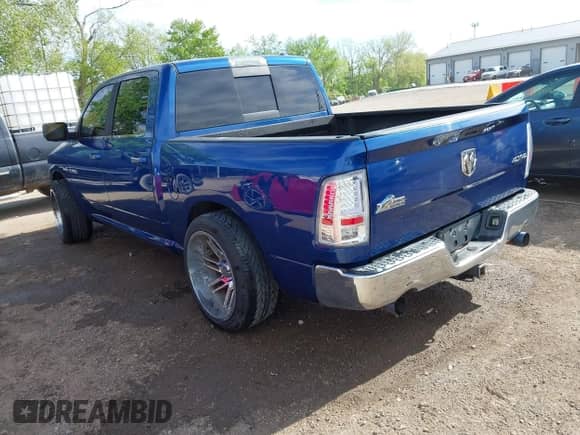 2010 Dodge 1500 Sport с VIN 1D7RV1CT5AS104029, выставлен на аукционе IAAI как лот 42203779 с пробегом 147 266 миль миль и . История ставок и продаж доступна на DreamBid. Изображение 3.