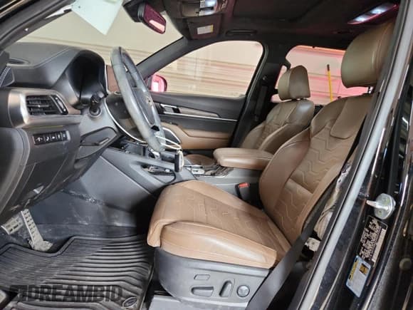 ✅ 2022 Kia Telluride SX • VIN: 5XYP5DHC3NG293058 • Lot: 70522195. Wystawiony na Copart z przebiegiem 41 644 mil. Bezpłatny archiwum sprzedaży aukcyjnych z USA i szczegółowy raport historii pojazdu na DreamBid. Zdjęcie 7.