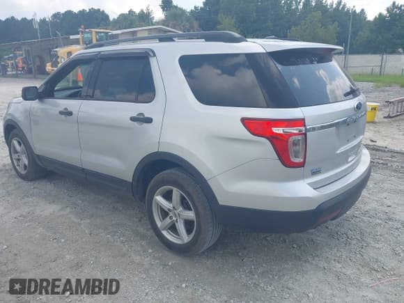 ✅ 2014 Ford Explorer • VIN: 1FM5K7B89EGA10709 • Lot: 43014695. Wystawiony na IAAI z przebiegiem 102 229 mil. Bezpłatny archiwum sprzedaży aukcyjnych z USA i szczegółowy raport historii pojazdu na DreamBid. Zdjęcie 3.