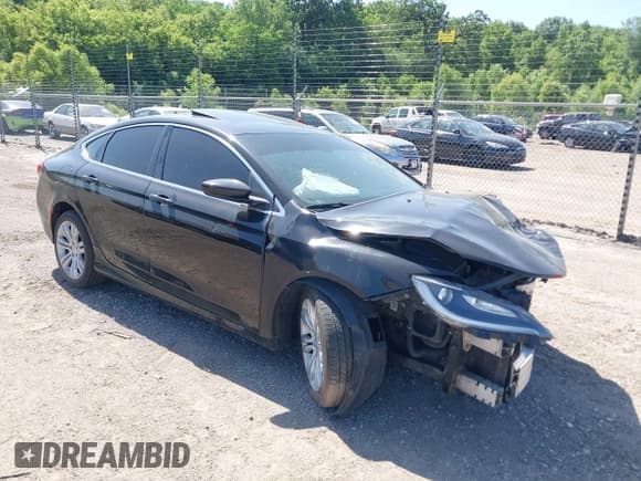 ✅ 2016 Chrysler 200 Limited • VIN: 1C3CCCAG6GN179504 • Лот: 42537280. Опубликован ранее на IAAI с пробегом 161 145 миль. Бесплатный доступ к архиву аукционных продаж из США и подробный отчёт об истории автомобиля на DreamBid. Изображение 1.