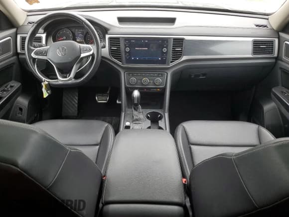 ✅ 2021 Volkswagen Atlas SE • VIN: 1V2RR2CA0MC523096 • Lot: 83924125. Listed on Copart with 100,115 mi. Free auction sales archive from the USA and detailed vehicle history report at DreamBid. Image 8.