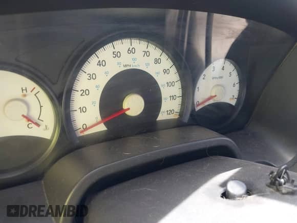 2008 Dodge Dakota z VIN 1D3HW38K18S590757, wystawiony jako IAAI lot #42501413 z przebiegiem Nie podano mil oraz . Historia ofert i sprzedaży dostępna na DreamBid. Obrazek 7.