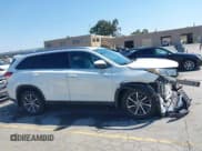 ✅ 2019 Toyota Highlander Hybrid XLE • VIN: 5TDJGRFH7KS074260 • Lot: 42758524. Wystawiony na IAAI z przebiegiem 116 253 mil. Bezpłatny archiwum sprzedaży aukcyjnych z USA i szczegółowy raport historii pojazdu na DreamBid. Zdjęcie 14.