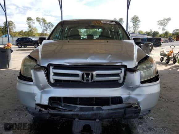 2006 Honda Pilot LX with VIN 5FNYF18116B012124, listed as a Copart auction lot 82311145 with 159,515 mi miles and Salvage title. Bid and sale history available at DreamBid. Image 5.