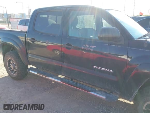 ✅ 2015 Toyota Tacoma PreRunner • VIN: 3TMJU4GN9FM180439 • Lot: 43430077. Listed on IAAI with 181,210 mi. Free auction sales archive from the USA and detailed vehicle history report at DreamBid. Image 14.
