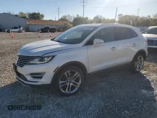 ✅ 2016 Lincoln MKC Reserve • VIN: 5LMTJ3DH9GUJ11475 • Lot: 82628095. Wystawiony na Copart z przebiegiem 130 349 mil. Bezpłatny archiwum sprzedaży aukcyjnych z USA i szczegółowy raport historii pojazdu na DreamBid. Zdjęcie 1.
