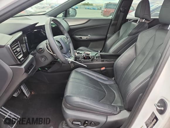 ✅ 2024 Lexus NX 350 F Sport • VIN: 2T2KGCEZ5RC034110 • Lot: 81890365. Wystawiony na Copart z przebiegiem Nie podano. Bezpłatny archiwum sprzedaży aukcyjnych z USA i szczegółowy raport historii pojazdu na DreamBid. Zdjęcie 7.