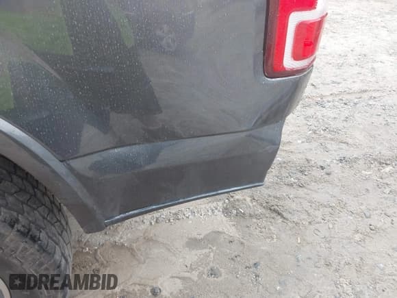 ✅ 2018 Ford F-150 XL • VIN: 1FTEW1E57JFC85888 • Лот: 43362578. Опубликован ранее на IAAI с пробегом 110 764 миль. Бесплатный доступ к архиву аукционных продаж из США и подробный отчёт об истории автомобиля на DreamBid. Изображение 19.