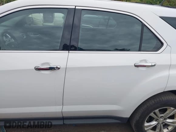 ✅ 2013 Chevrolet Equinox LS • VIN: 1GNALBEK9DZ123127 • Лот: 43387623. Опубликован ранее на IAAI с пробегом 120 784 миль. Бесплатный доступ к архиву аукционных продаж из США и подробный отчёт об истории автомобиля на DreamBid. Изображение 14.