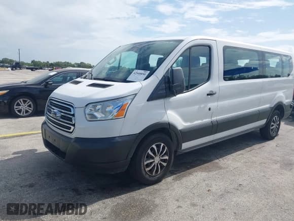 ✅ 2019 Ford Transit Passenger XL • VIN: 1FBZX2ZM3KKA23515 • Lot: 42948850. Wystawiony na IAAI z przebiegiem 188 637 mil. Bezpłatny archiwum sprzedaży aukcyjnych z USA i szczegółowy raport historii pojazdu na DreamBid. Zdjęcie 2.