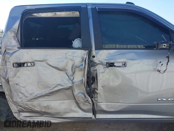 ✅ 2024 Ram 2500 Big Horn • VIN: 3C6UR5DL5RG406977 • Lot: 43422124. Listed on IAAI with 11,387 mi. Free auction sales archive from the USA and detailed vehicle history report at DreamBid. Image 13.