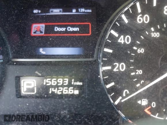 ✅ 2015 Nissan Pathfinder Platinum • VIN: 5N1AR2MM3FC703629 • Lot: 43211398. Listed on IAAI with 156,931 mi. Free auction sales archive from the USA and detailed vehicle history report at DreamBid. Image 15.