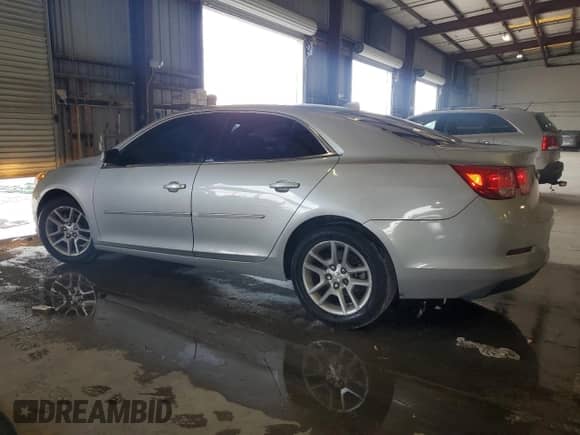 ✅ 2014 Chevrolet Malibu LT • VIN: 1G11C5SL6EF302261 • Lot: 69040025. Listed on Copart with 151,816 mi. Free auction sales archive from the USA and detailed vehicle history report at DreamBid. Image 2.