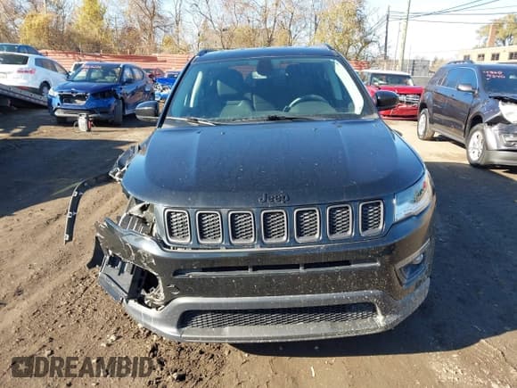 ✅ 2019 Jeep Compass Limited • VIN: 3C4NJDCB5KT712095 • Lot: 43661635. Wystawiony na IAAI z przebiegiem 32 596 mil. Bezpłatny archiwum sprzedaży aukcyjnych z USA i szczegółowy raport historii pojazdu na DreamBid. Zdjęcie 12.