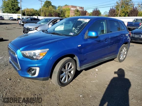 ✅ 2015 Mitsubishi Outlander SE • VIN: 4A4AR4AU0FE039193 • Lot: 85714855. Wystawiony na Copart z przebiegiem 170 294 mil. Bezpłatny archiwum sprzedaży aukcyjnych z USA i szczegółowy raport historii pojazdu na DreamBid. Zdjęcie 1.