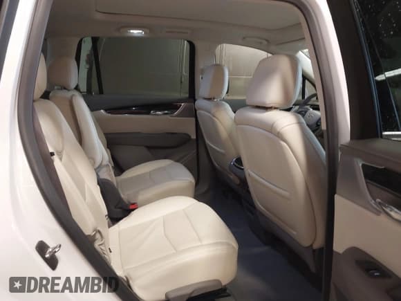 ✅ 2020 Cadillac XT6 AWD Premium Luxury • VIN: 1GYKPDRS3LZ151733 • Lot: 41339999. Listed on IAAI with 60,605 mi. Free auction sales archive from the USA and detailed vehicle history report at DreamBid. Image 8.
