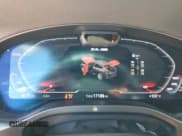 ✅ 2022 BMW X4 M • VIN: 5YM23EC02N9K93385 • Lot: 53954854. Wystawiony na Copart z przebiegiem 17 189 mil. Bezpłatny archiwum sprzedaży aukcyjnych z USA i szczegółowy raport historii pojazdu na DreamBid. Zdjęcie 9.