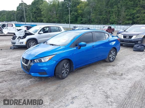 ✅ 2021 Nissan Versa SV • VIN: 3N1CN8EVXML914107 • Lot: 42970244. Wystawiony na IAAI z przebiegiem 77 843 mil. Bezpłatny archiwum sprzedaży aukcyjnych z USA i szczegółowy raport historii pojazdu na DreamBid. Zdjęcie 2.