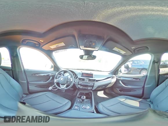 ✅ 2022 BMW X1 xDrive28i • VIN: WBXJG9C02N5U60211 • Lot: 66889385. Wystawiony na Copart z przebiegiem 21 861 mil. Bezpłatny archiwum sprzedaży aukcyjnych z USA i szczegółowy raport historii pojazdu na DreamBid. Zdjęcie 15.