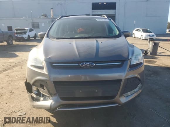 ✅ 2013 Ford Escape SE • VIN: 1FMCU9GX3DUC91631 • Lot: 92845155. Wystawiony na Copart z przebiegiem 82 253 mil. Bezpłatny archiwum sprzedaży aukcyjnych z USA i szczegółowy raport historii pojazdu na DreamBid. Zdjęcie 5.