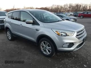 ✅ 2017 Ford Escape SE • VIN: 1FMCU9GD1HUB34725 • Lot: 43925995. Wystawiony na IAAI z przebiegiem 42 096 mil. Bezpłatny archiwum sprzedaży aukcyjnych z USA i szczegółowy raport historii pojazdu na DreamBid. Zdjęcie 1.