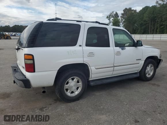 ✅ 2004 GMC Yukon SLT • VIN: 1GKEC13Z04R260675 • Лот: 82274885. Опубликован ранее на Copart с пробегом 266 017 миль. Бесплатный доступ к архиву аукционных продаж из США и подробный отчёт об истории автомобиля на DreamBid. Изображение 3.