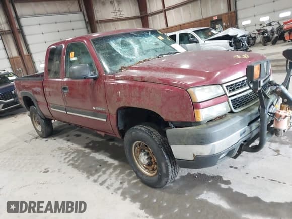 ✅ 2006 Chevrolet Silverado 2500HD LT2 • VIN: 1GCHK29U86E287677 • Lot: 42173975. Listed on IAAI with 175,509 mi. Free auction sales archive from the USA and detailed vehicle history report at DreamBid. Image 1.