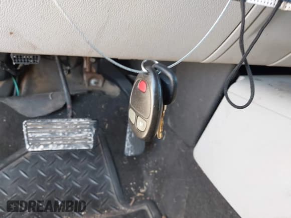 ✅ 2007 Chevrolet Silverado 1500 1LT • VIN: 2GCEC19J471597361 • Lot: 43239959. Listed on IAAI with 244,393 mi. Free auction sales archive from the USA and detailed vehicle history report at DreamBid. Image 11.