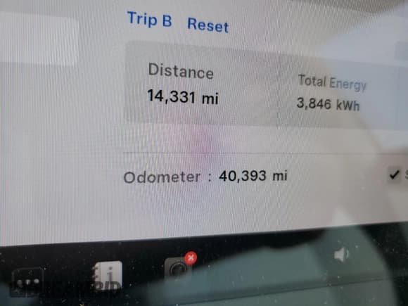 ✅ 2020 Tesla Model 3 Standard Range Plus • VIN: 5YJ3E1EA9LF606716 • Lot: 52807955. Wystawiony na Copart z przebiegiem 40 393 mil. Bezpłatny archiwum sprzedaży aukcyjnych z USA i szczegółowy raport historii pojazdu na DreamBid. Zdjęcie 9.