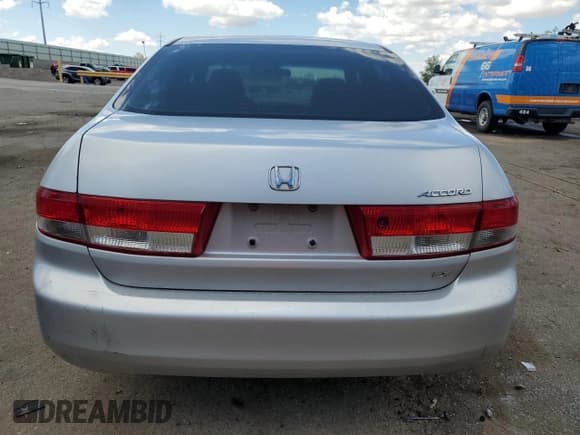 ✅ 2004 Honda Accord LX • VIN: 1HGCM55484A174300 • Lot: 59382325. Wystawiony na Copart z przebiegiem 272 201 mil. Bezpłatny archiwum sprzedaży aukcyjnych z USA i szczegółowy raport historii pojazdu na DreamBid. Zdjęcie 6.