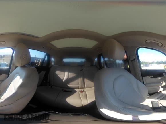 ✅ 2016 Mercedes-Benz GLC 300 • VIN: WDC0G4JB3GF019906 • Lot: 43143641. Listed on IAAI with 127,650 mi. Free auction sales archive from the USA and detailed vehicle history report at DreamBid. Image 18.