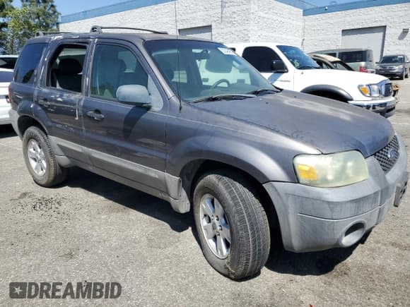 ✅ 2005 Ford Escape XLT • VIN: 1FMYU03155KB11291 • Lot: 52246495. Listed on Copart with Not provided. Free auction sales archive from the USA and detailed vehicle history report at DreamBid. Image 4.
