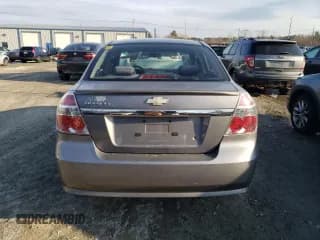 ✅ 2010 Chevrolet Aveo 1LT • VIN: KL1TD5DE4AB109000 • Lot: 47531665. Wystawiony na Copart z przebiegiem 101 636 mil. Bezpłatny archiwum sprzedaży aukcyjnych z USA i szczegółowy raport historii pojazdu na DreamBid. Zdjęcie 6.