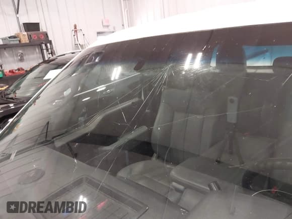 ✅ 2014 Ford F-150 XL • VIN: 1FTEX1EM9EKG35815 • Lot: 42193682. Wystawiony na IAAI z przebiegiem 267 087 mil. Bezpłatny archiwum sprzedaży aukcyjnych z USA i szczegółowy raport historii pojazdu na DreamBid. Zdjęcie 19.