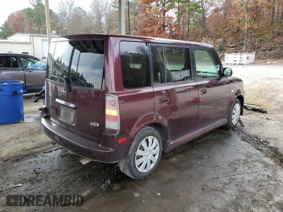 ✅ 2004 Scion xB • VIN: JTLKT324640153039 • Lot: 93755385. Listed on Copart with 241,363 mi. Free auction sales archive from the USA and detailed vehicle history report at DreamBid. Image 3.