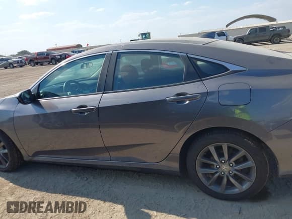 ✅ 2019 Honda Civic EX • VIN: 19XFC1F33KE208490 • Lot: 43334028. Listed on IAAI with 43,138 mi. Free auction sales archive from the USA and detailed vehicle history report at DreamBid. Image 14.